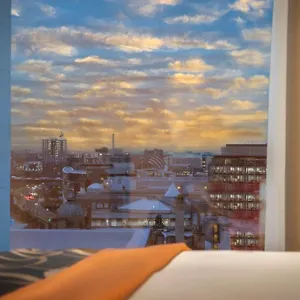 Glasgow hotels &amp; apartments, all accommodations in Glasgow