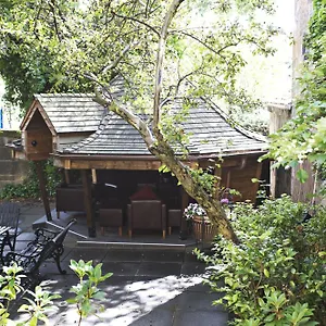 Glasgow hotels &amp; apartments, all accommodations in Glasgow