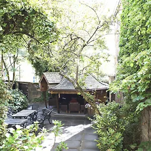Glasgow hotels &amp; apartments, all accommodations in Glasgow