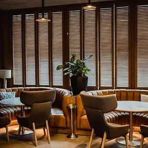 Glasgow hotels &amp; apartments, all accommodations in Glasgow