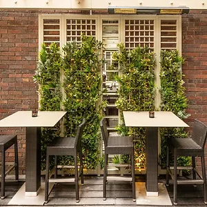 Glasgow hotels &amp; apartments, all accommodations in Glasgow
