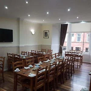 Glasgow hotels &amp; apartments, all accommodations in Glasgow